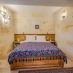 Sara Cave Cappadocia * Goreme