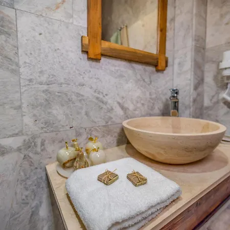 Sara Cave Cappadocia *